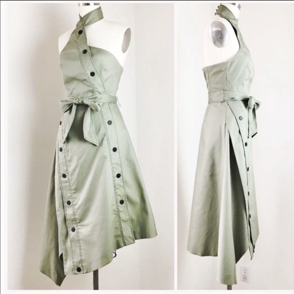 ***IN SEARCH OF THIS C/MEO DRESS IN SMALL